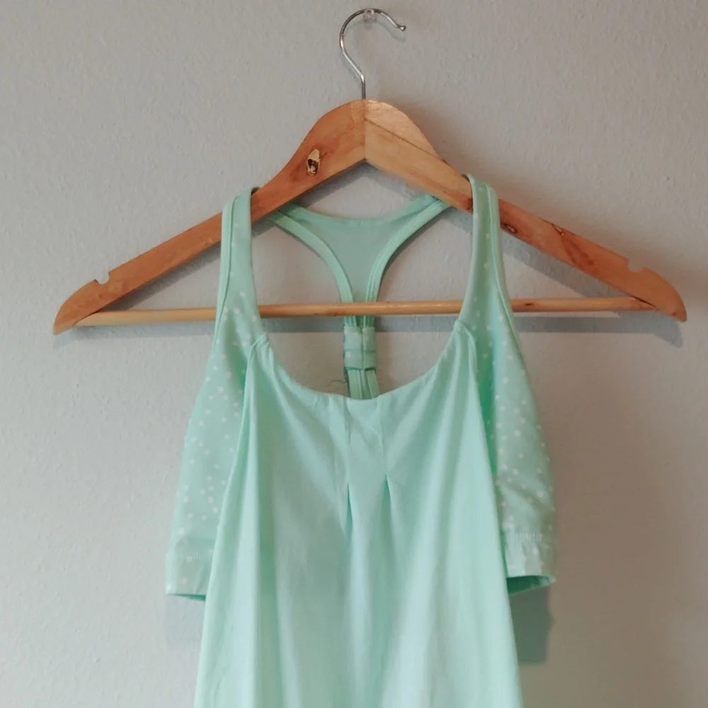 Lululemon Sleeveless Cut Out Tank Top - Picture 4 of 4